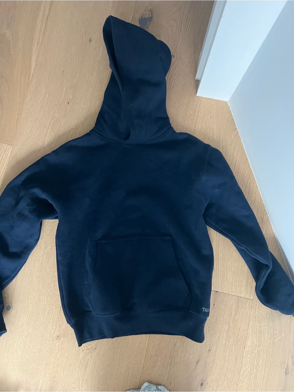 Aritzia Women’s Navy Blue Hoodie size xs - Picture 2 of 3